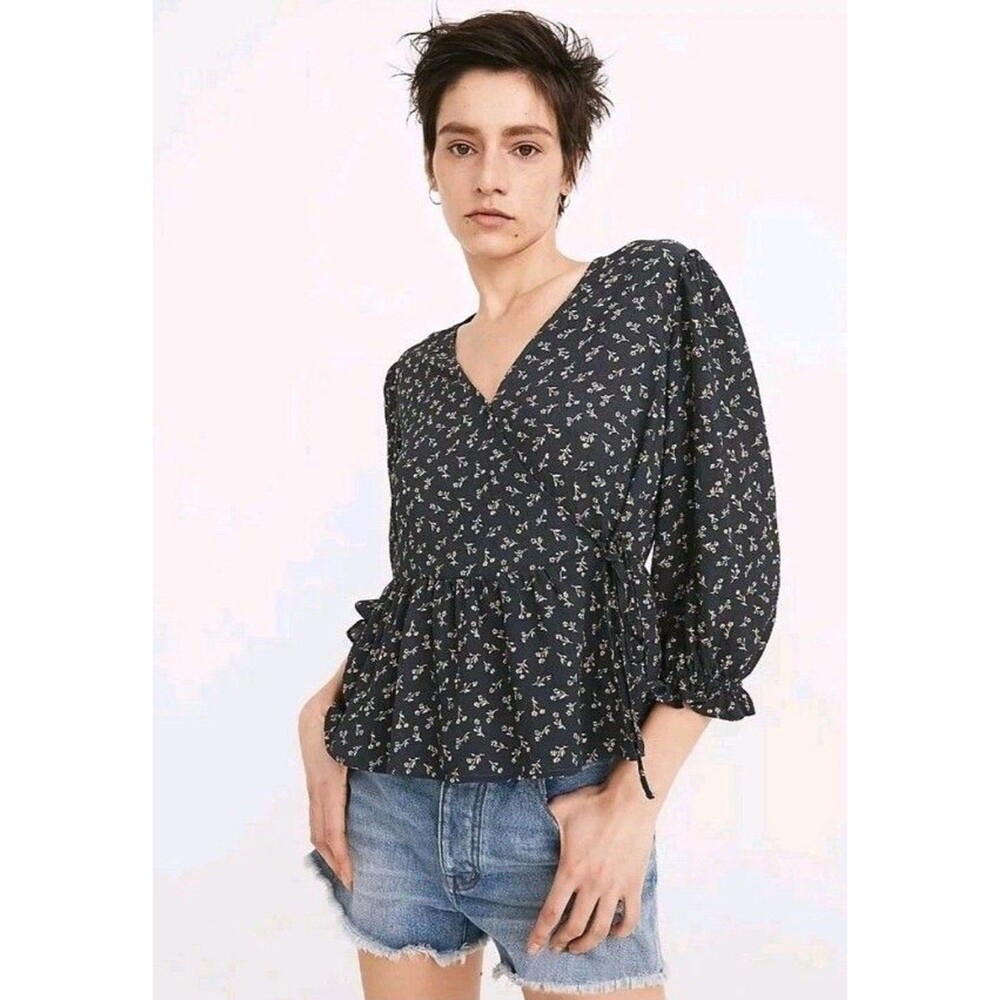 Madewell Womens Sz XS Peplum Wrap Front Floral Top Navy Blue Lightweight Flowy